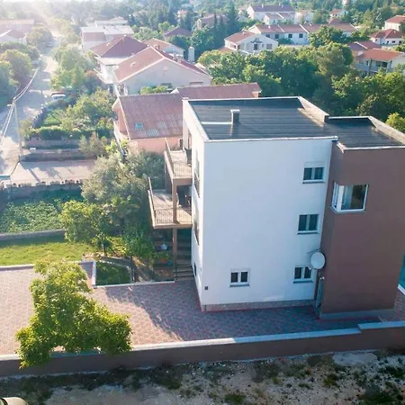 In Starigrad-paklenica 39894